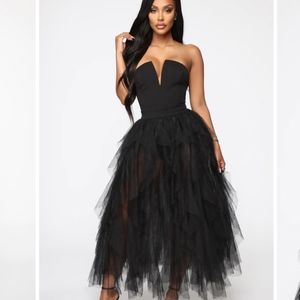 Black Loragal Tulle Prom Dress.